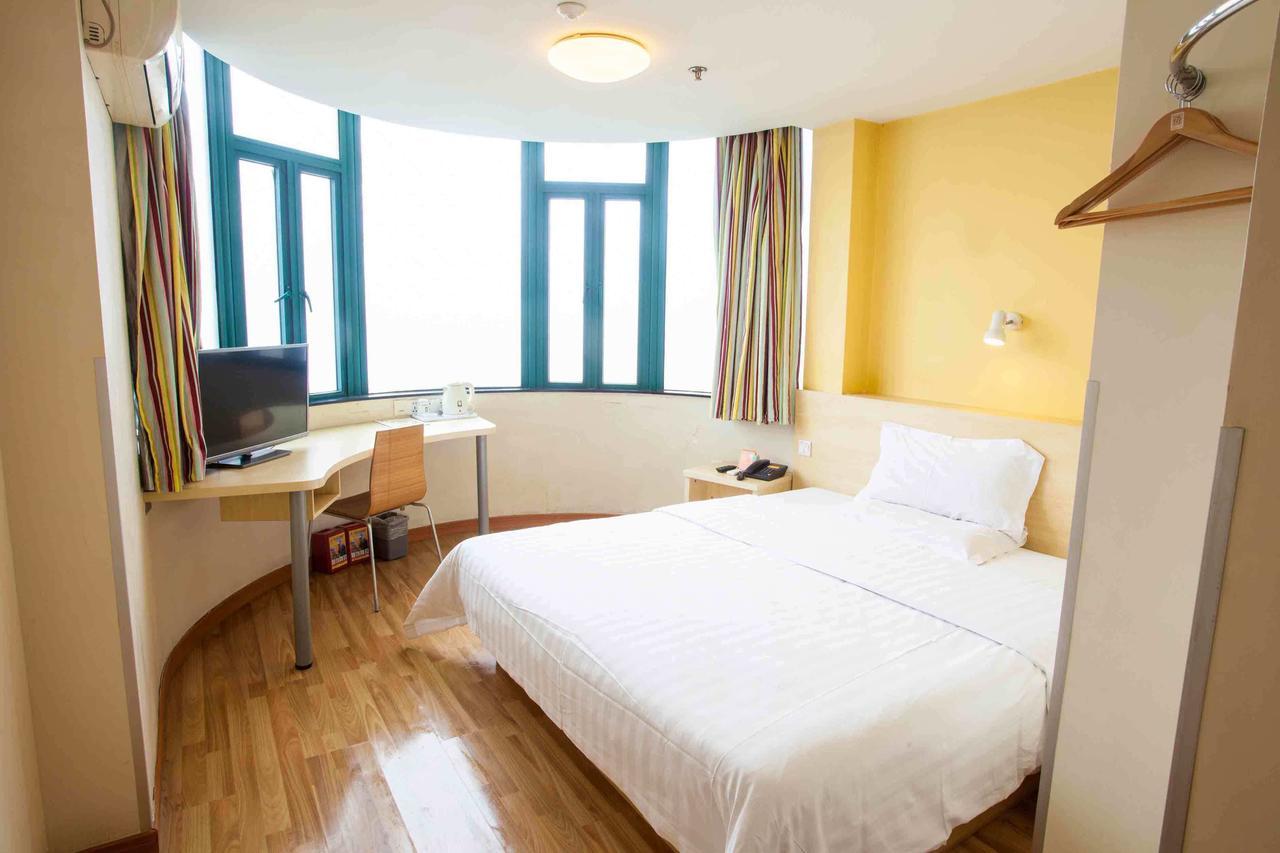 7Days Inn Deyang Zhongjiang Kuishan Park Zewnętrze zdjęcie