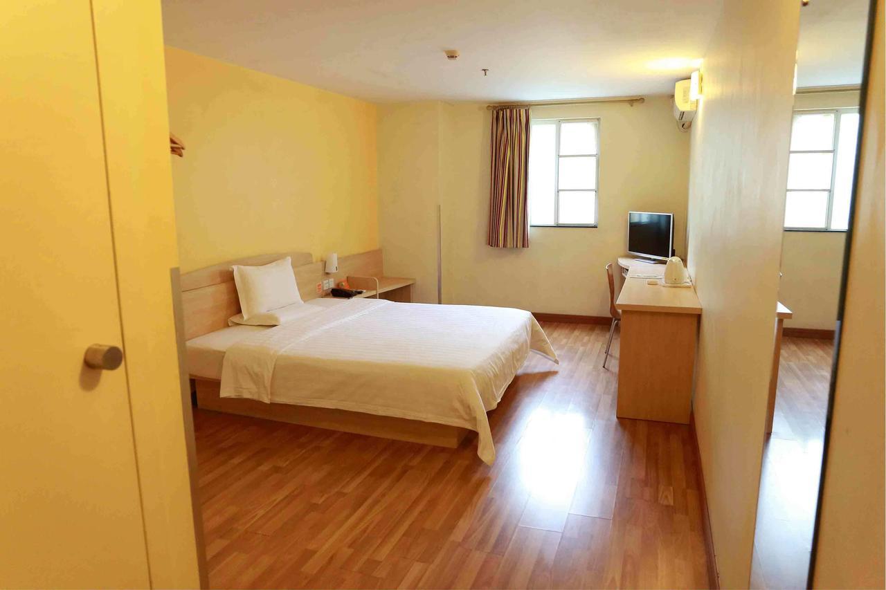 7Days Inn Deyang Zhongjiang Kuishan Park Zewnętrze zdjęcie