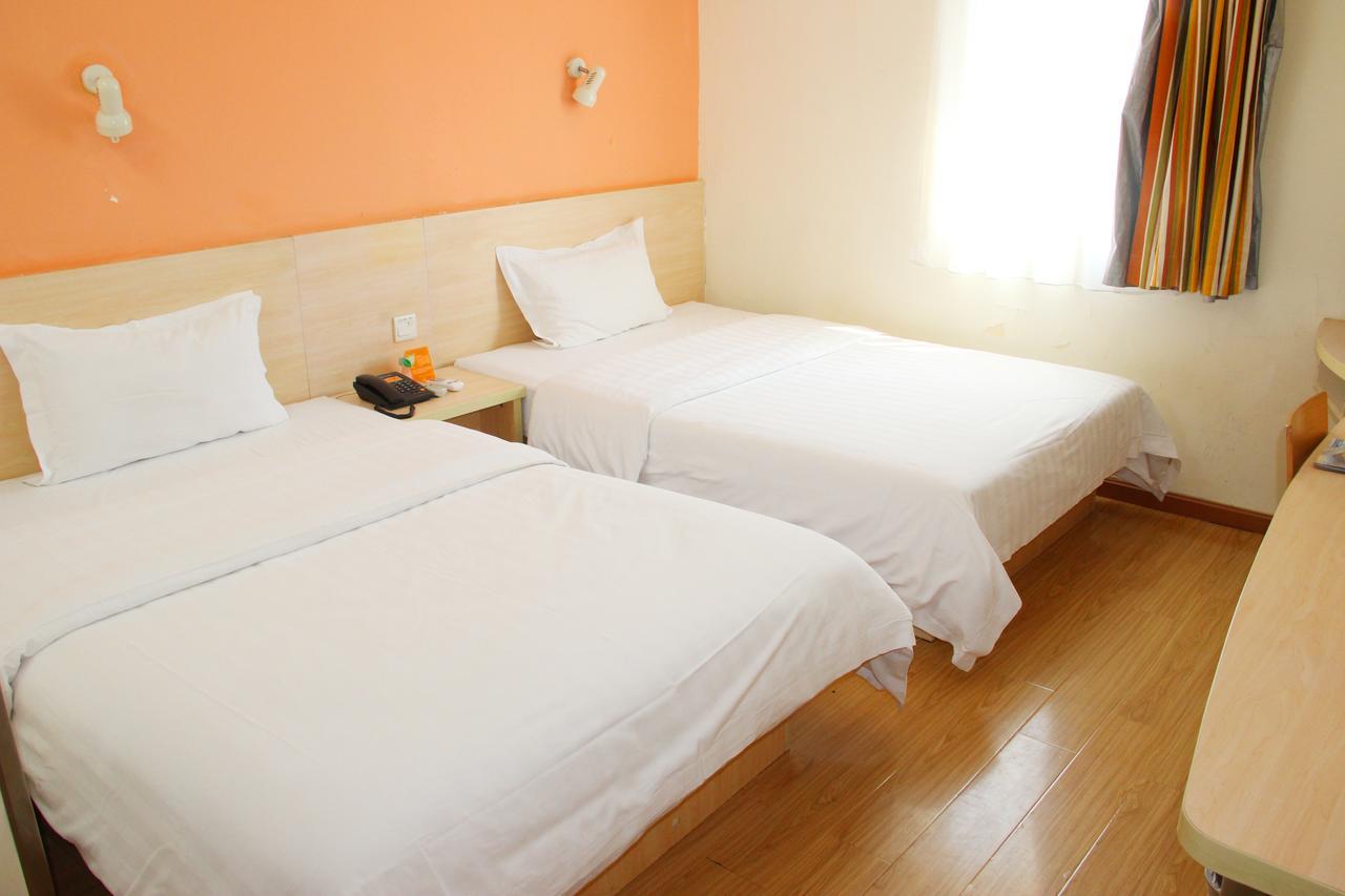 7Days Inn Deyang Zhongjiang Kuishan Park Zewnętrze zdjęcie