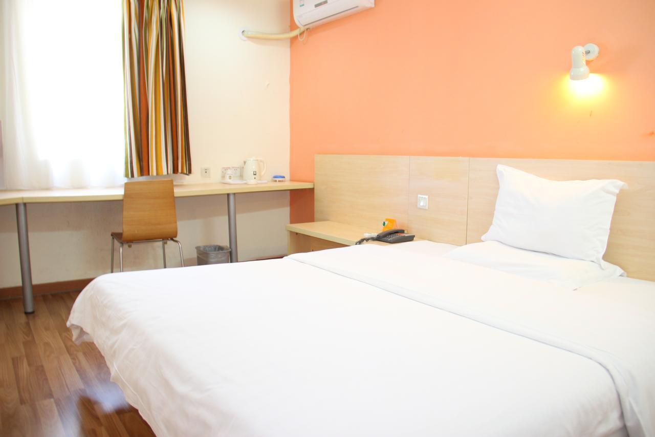7Days Inn Deyang Zhongjiang Kuishan Park Zewnętrze zdjęcie