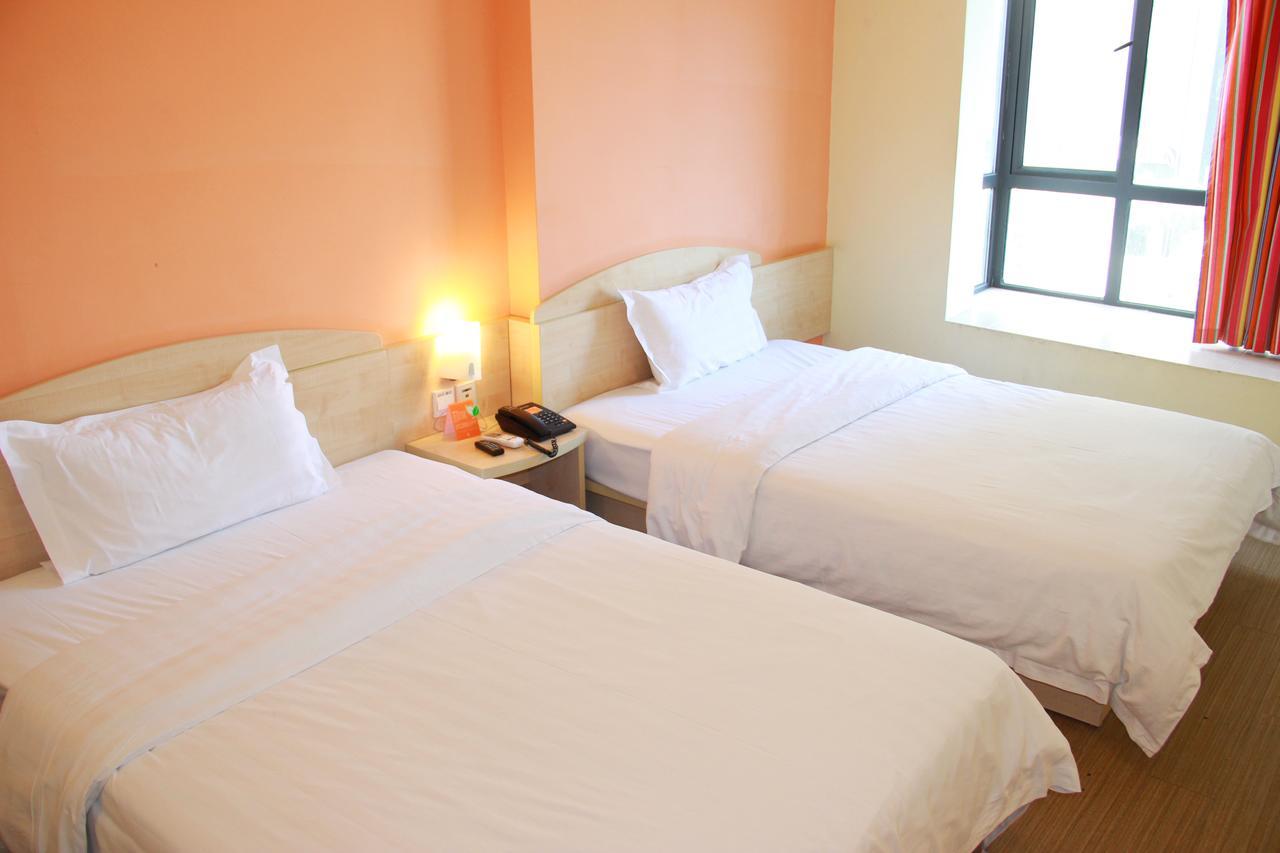 7Days Inn Deyang Zhongjiang Kuishan Park Zewnętrze zdjęcie